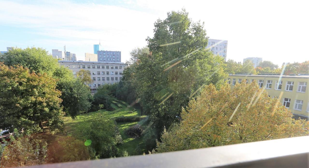 Apartament Mgm Karmelicka Warschau Buitenkant foto