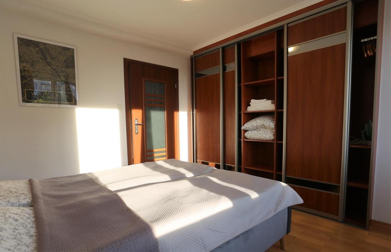 Apartament Mgm Karmelicka Warschau Buitenkant foto