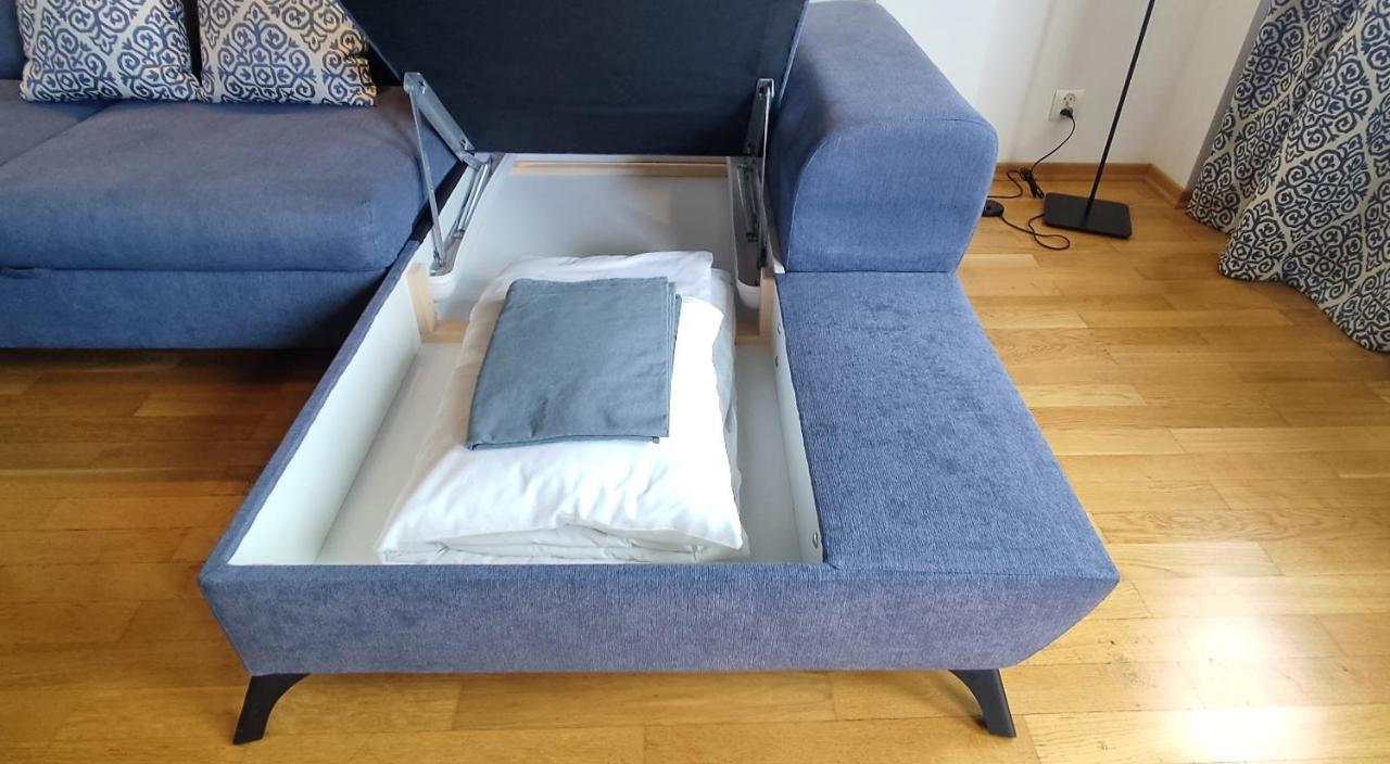 Apartament Mgm Karmelicka Warschau Buitenkant foto
